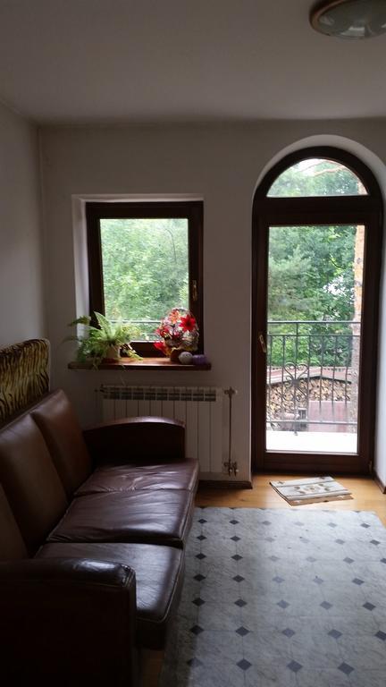 Sosnowy Dworek Apartment Jozefow  Exterior photo