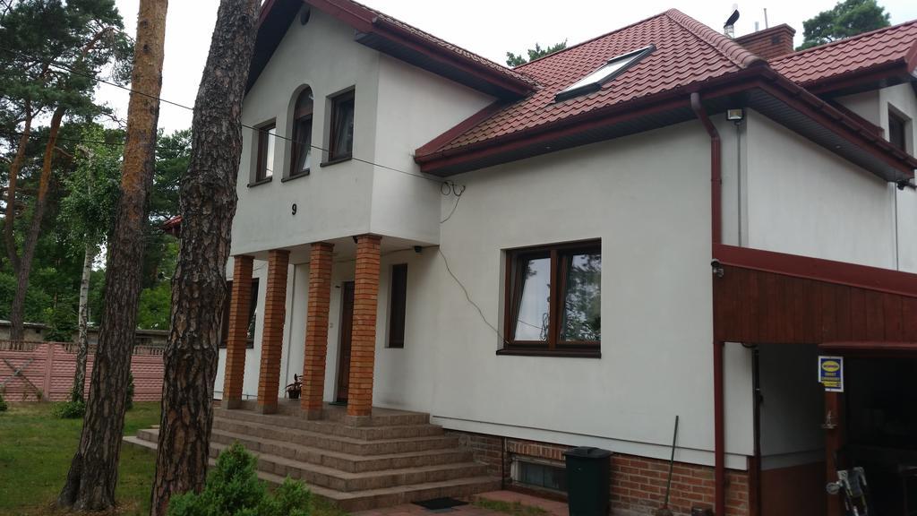 Sosnowy Dworek Apartment Jozefow  Exterior photo